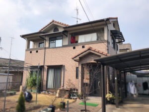 福山・外壁塗装・施工前・外壁のひび割れ